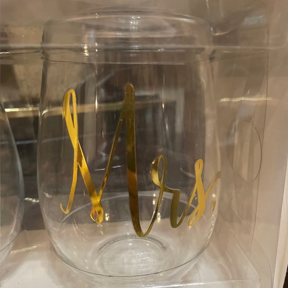 Mr & Mrs stemless wine cups - Picture 3 of 6